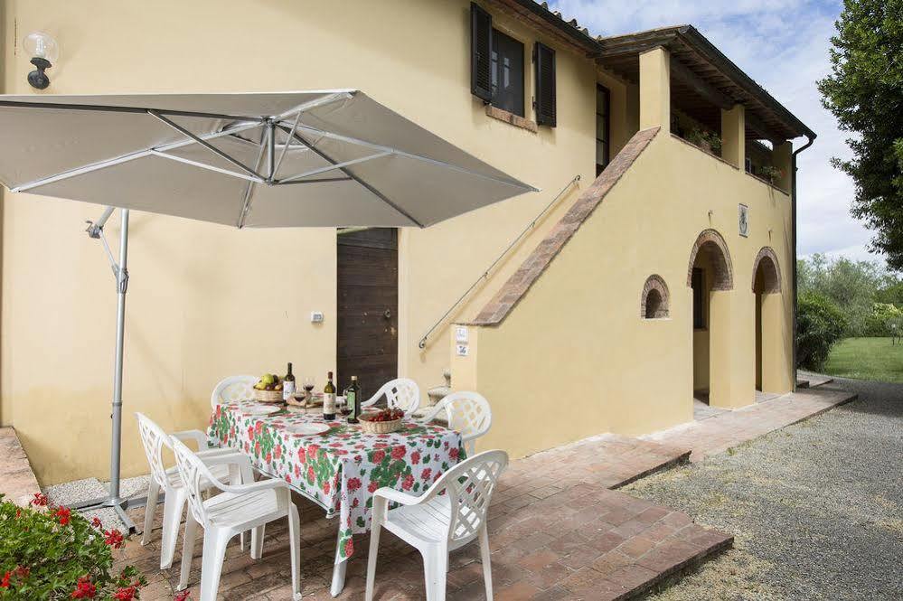 Badia Di Morrona Hotel Soianella Exterior photo